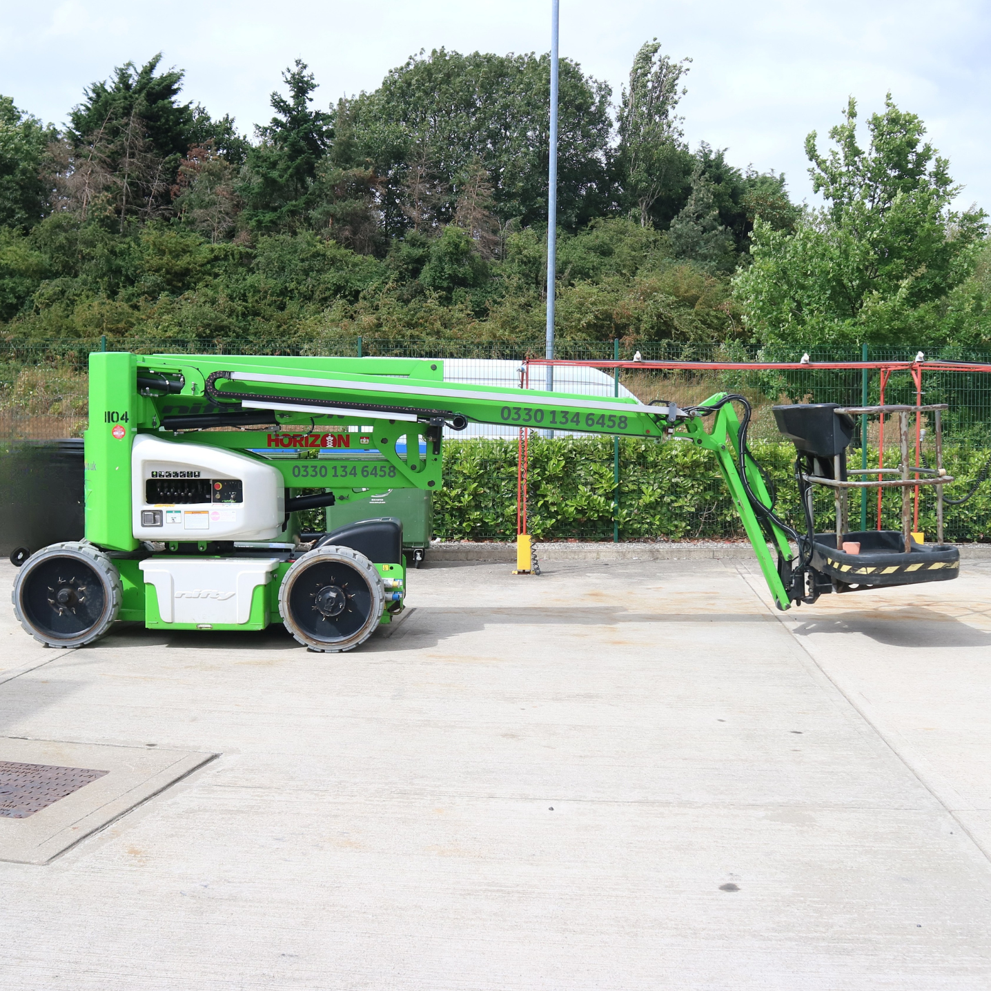 15-6m-Used-2016-NiftyLift-HR15-1104-Bi-Fuel-Boom-Lift