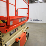jlg-6rs-close-up-894.png